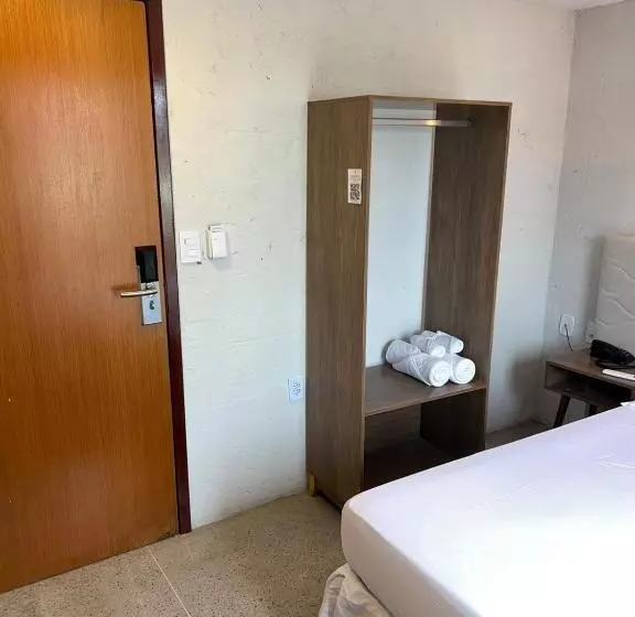 Otel Noah Rústico