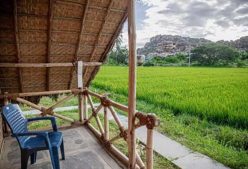 ホテル Om Home Hampi