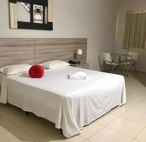 ホテル Renascer Ltda