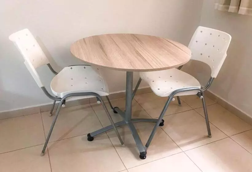 ホテル Renascer Ltda