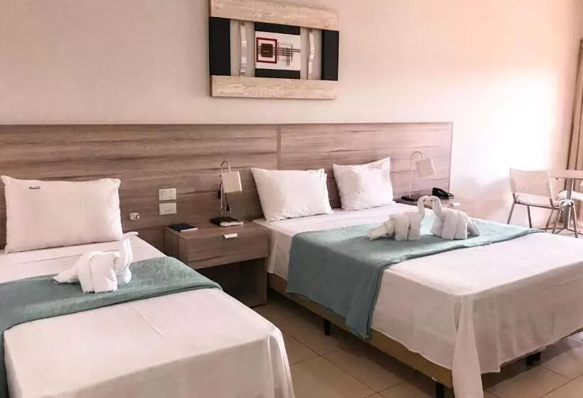 ホテル Renascer Ltda