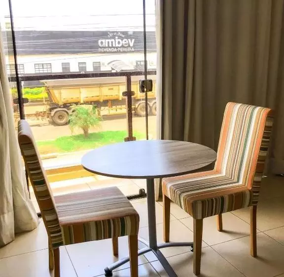 ホテル Renascer Ltda