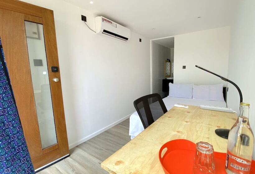 هتل Skippers Adults Only