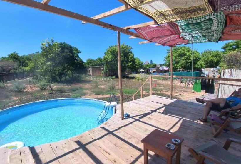 هتل Skippers Adults Only