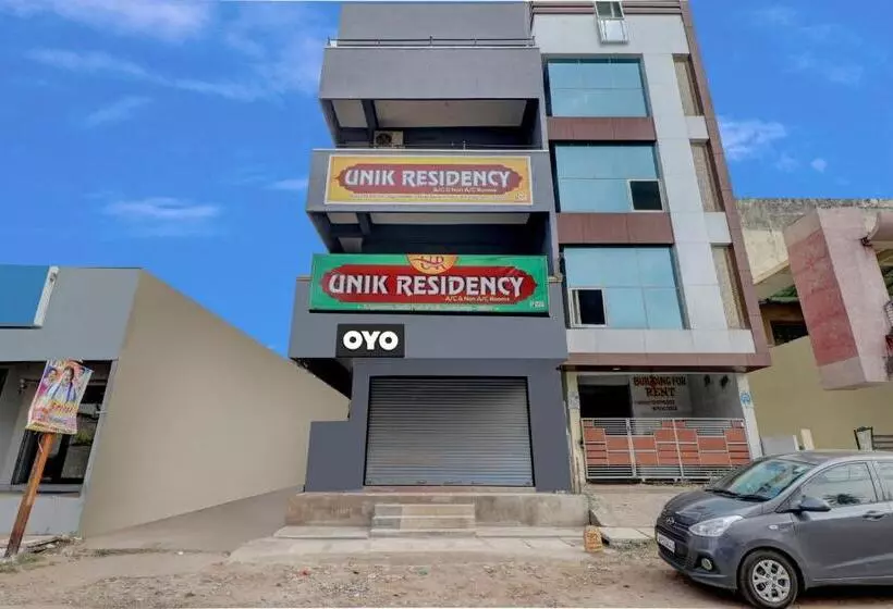 Hotelli Spot On Unik Residency