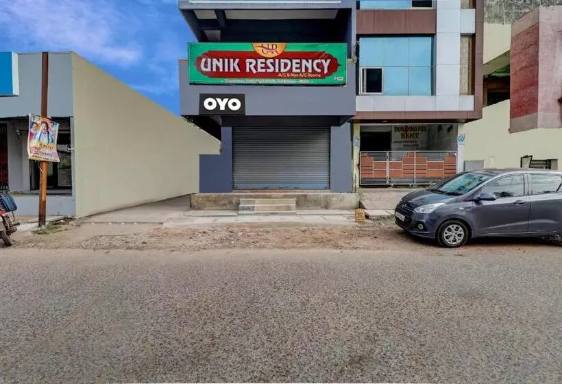 Hotelli Spot On Unik Residency