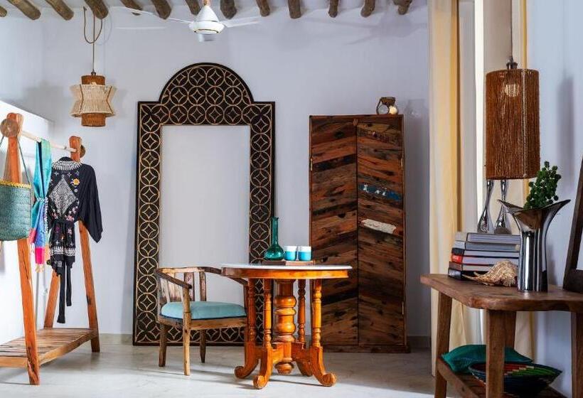 Infinity Beach Boutique Hotel & Spa