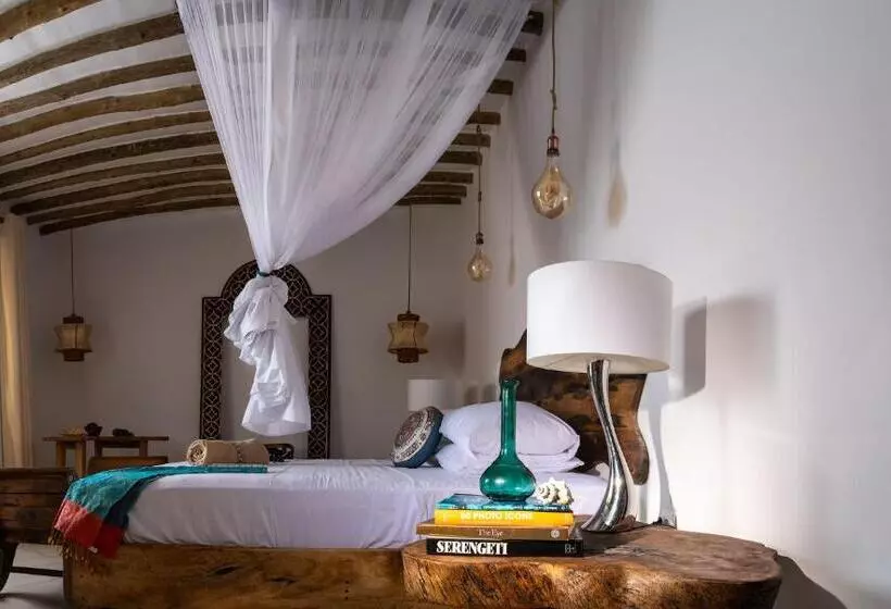 Infinity Beach Boutique Hotel & Spa