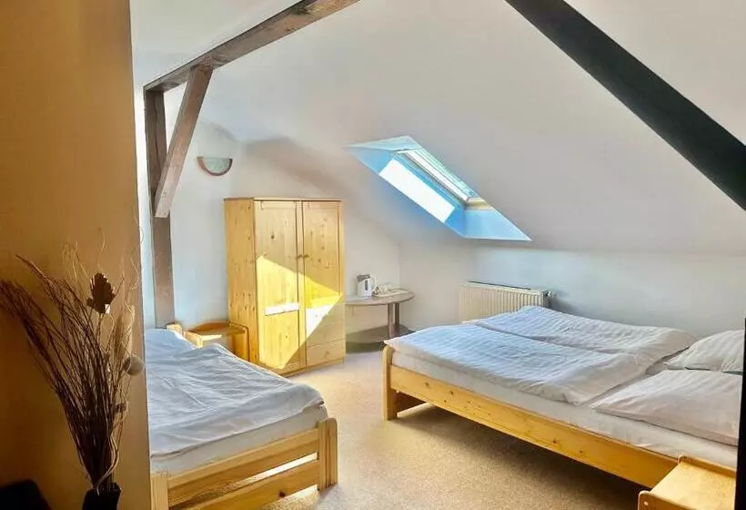 Majatalo Pod Klíčem