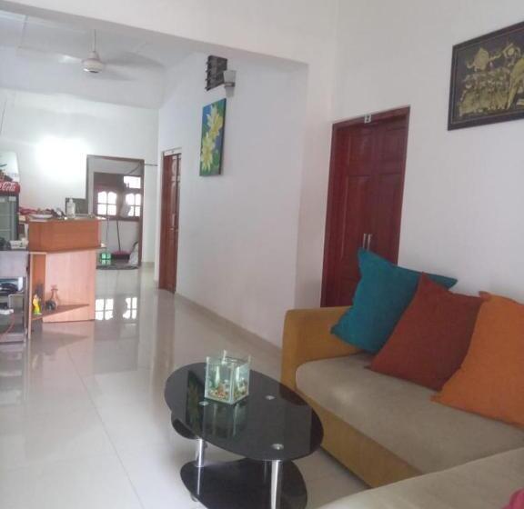 פנסיון White Lotus