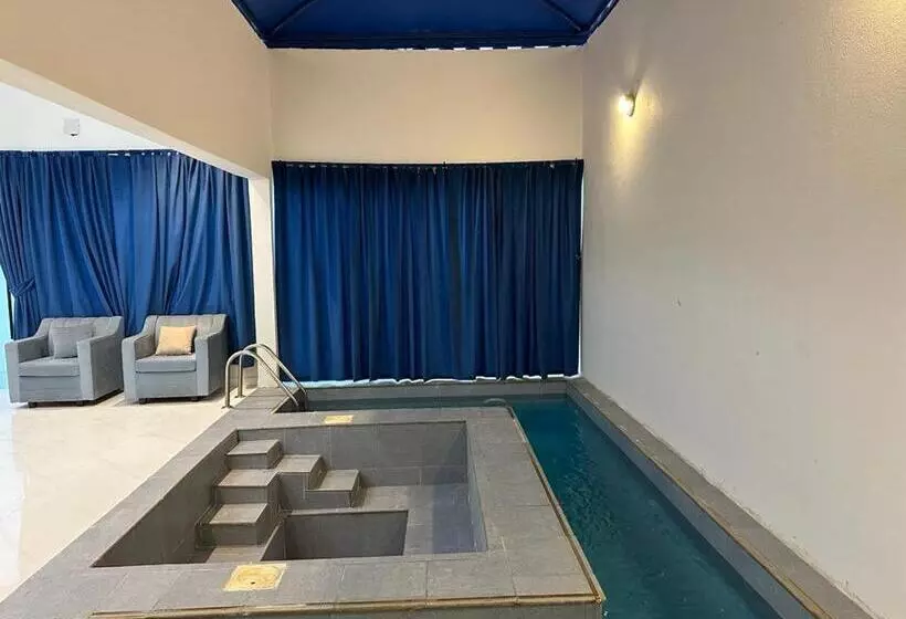 ユースホステル مزون السحاب