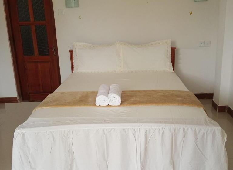 Albergue Nineart Resort