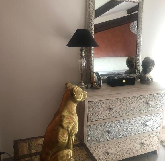 住宿加早餐  Maranello Room