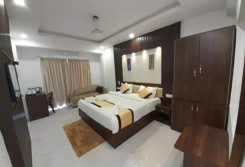 リゾートホテル De Falcon Beach Goa Candolim