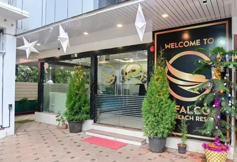 リゾートホテル De Falcon Beach Goa Candolim