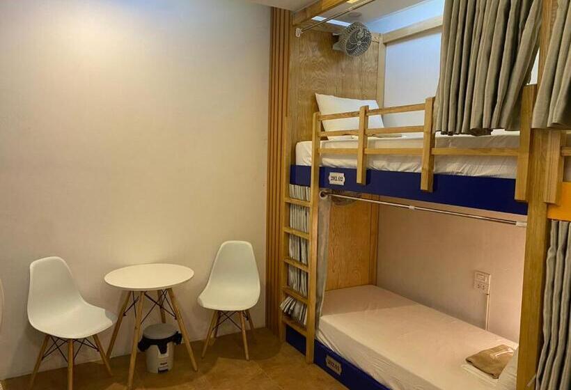 هتل Awesome Hanoi Hostel