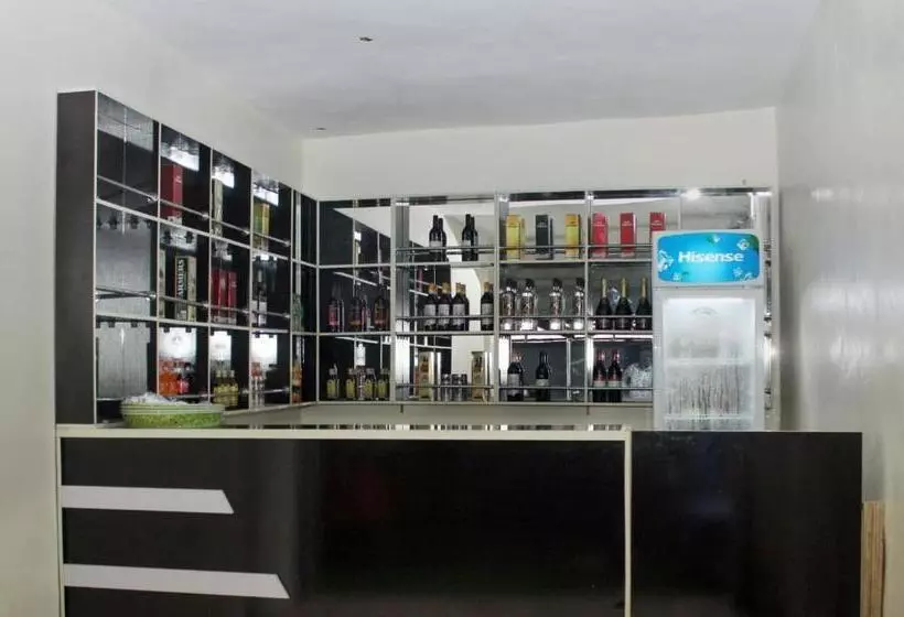 هتل Gregory University Guest House