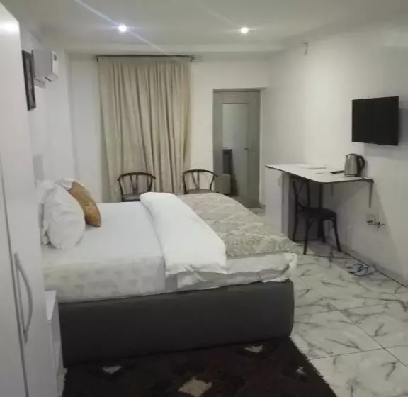 هتل Gregory University Guest House