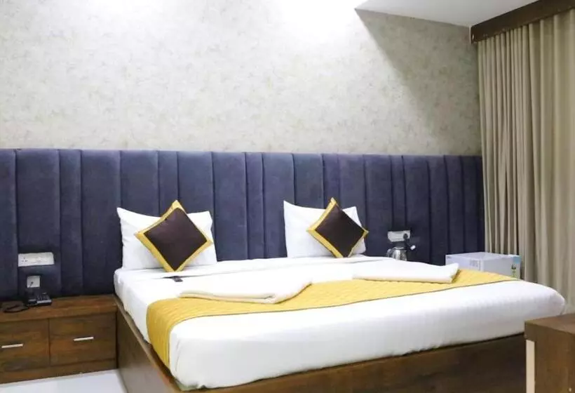 ホテル Jb S Minerva Grand