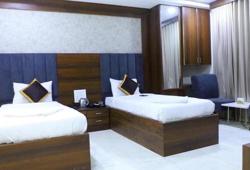 فندق Jb S Minerva Grand