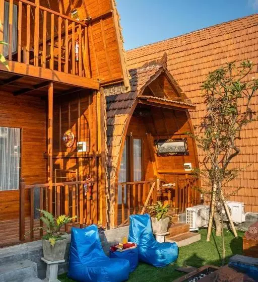 ホテル Mai Mucuk Lumbung