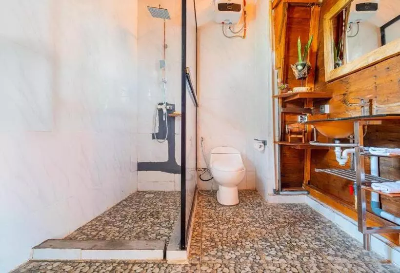 ホテル Mai Mucuk Lumbung