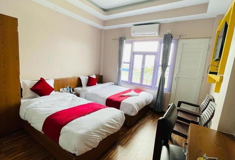 هتل Purple Garden