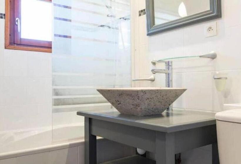 Les Aiguilles De Warens