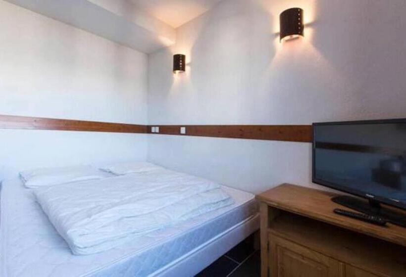 Les Aiguilles De Warens