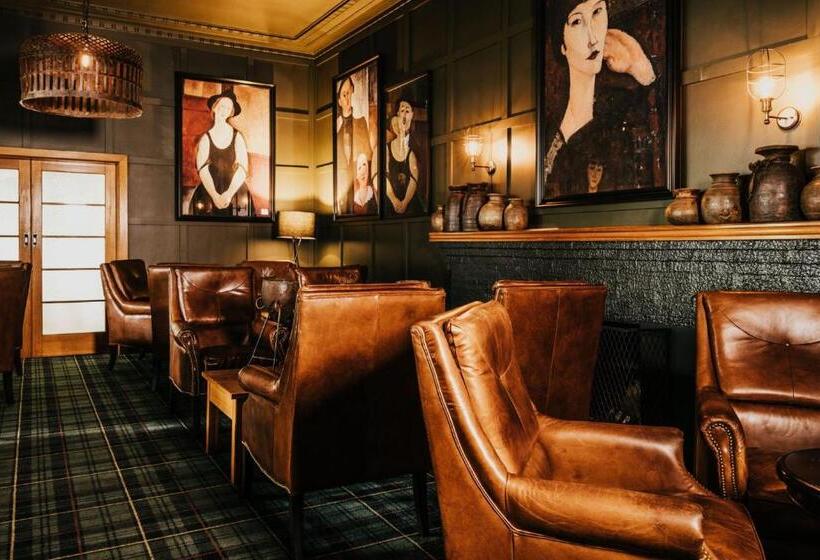 Мотель The Amalfi Minimalist Room A