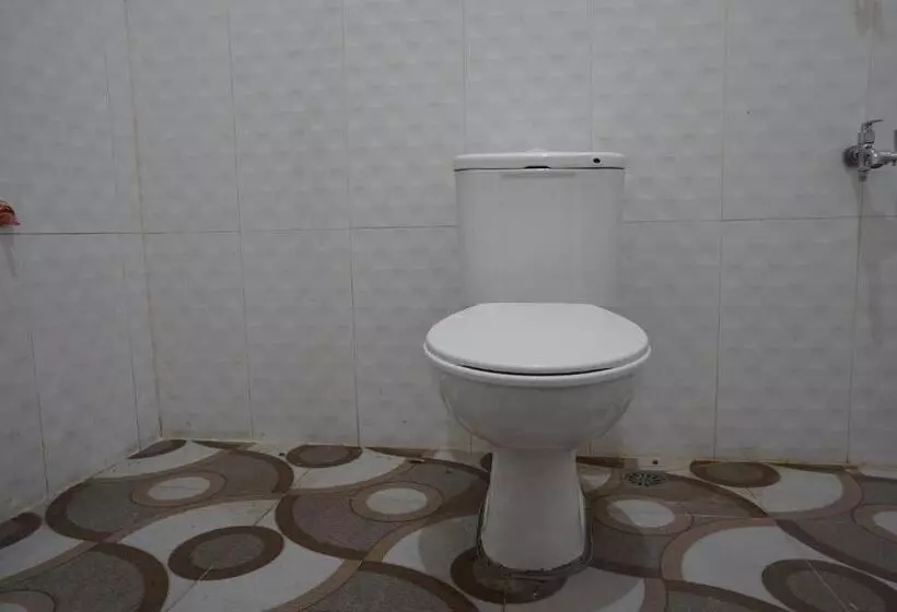 Oyo 93205 Kusuma Hotel And Convention Hall
