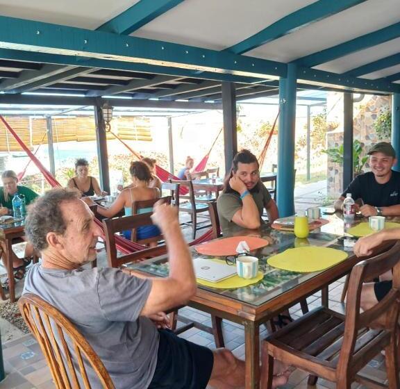 Пансион Hostel Saltwater