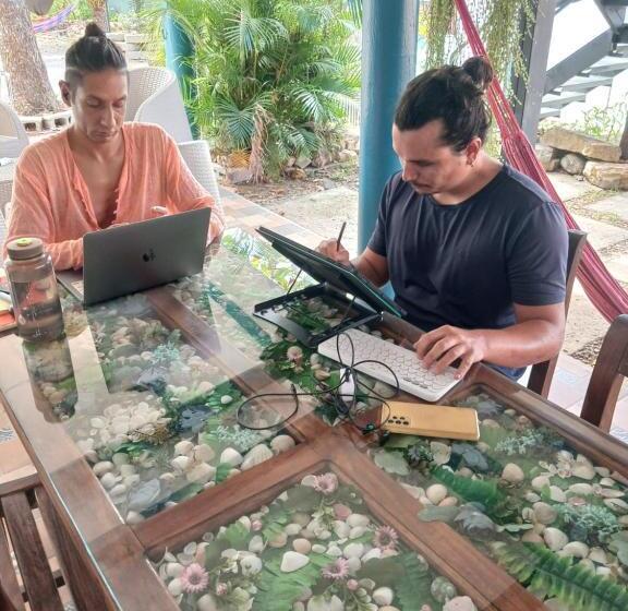 Пансион Hostel Saltwater