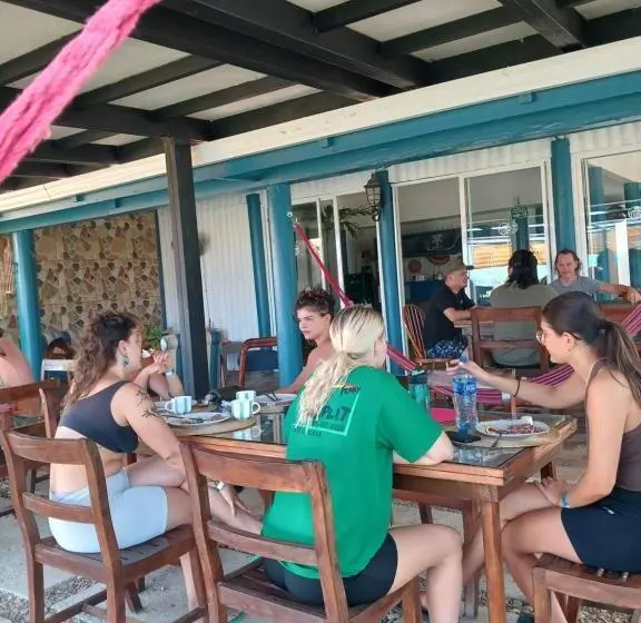 Majatalo Hostel Saltwater