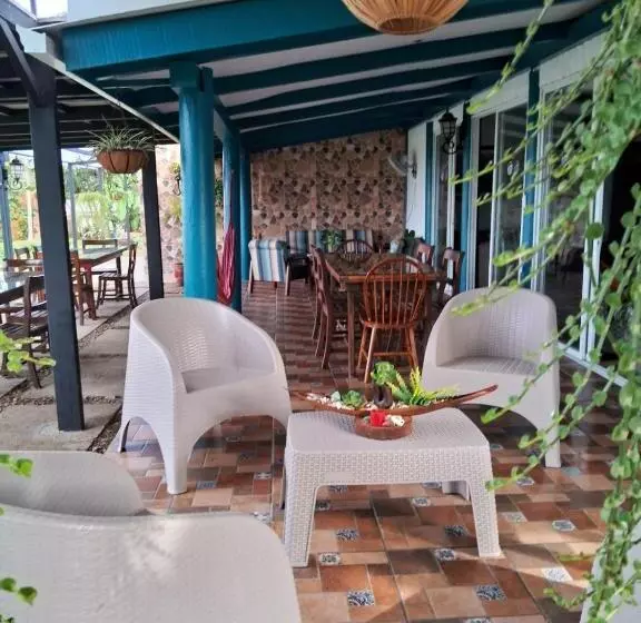 Majatalo Hostel Saltwater