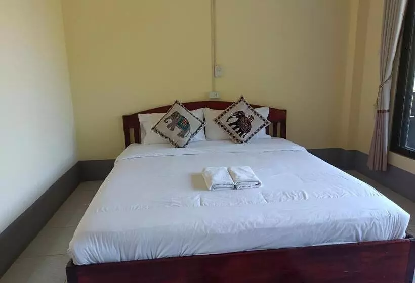 پانسیون Khamphan Guesthouse