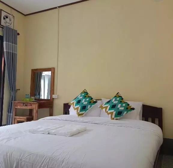 پانسیون Khamphan Guesthouse