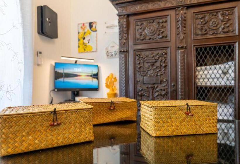 پانسیون Regina Suite