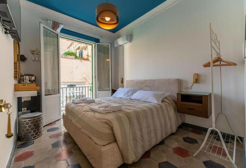 پانسیون Regina Suite