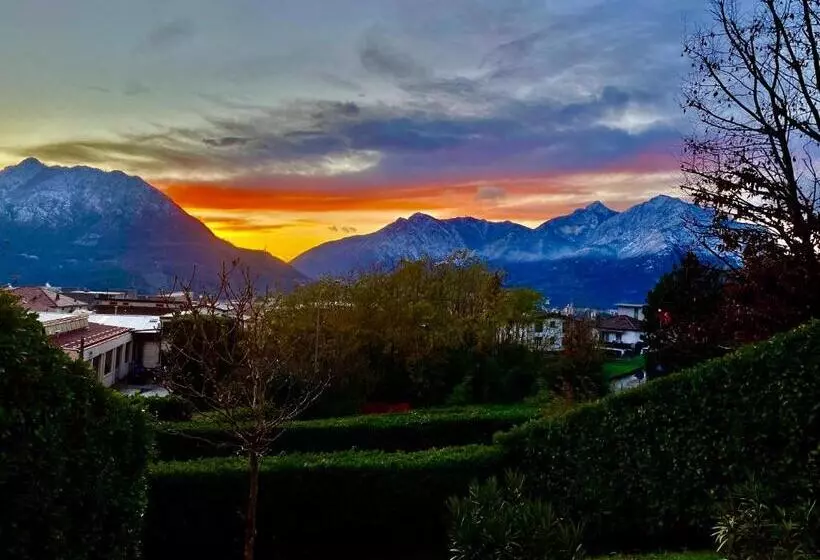 پانسیون Villa Montesole