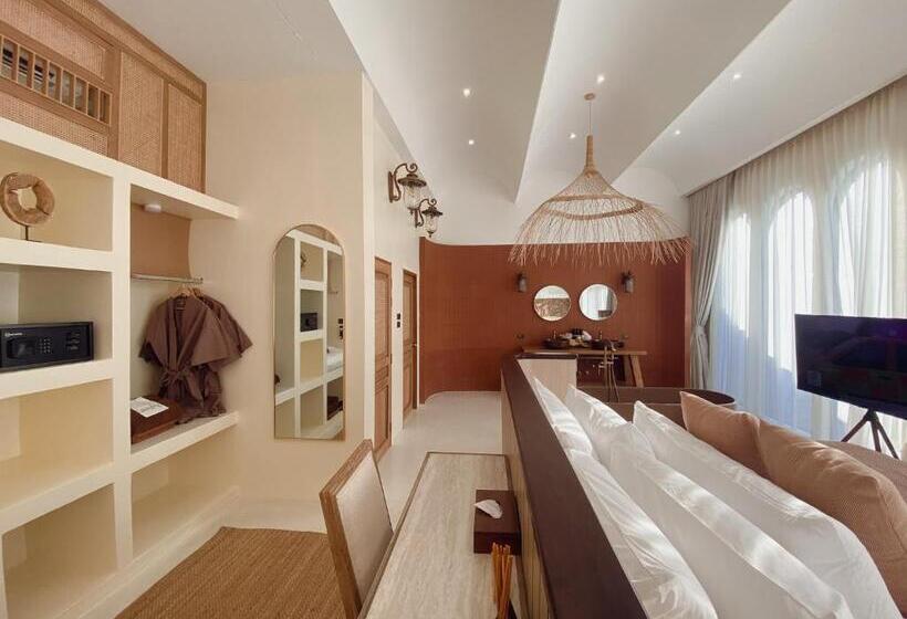 Resort Sirava Kohlarn   สิราวา เกาะล้าน