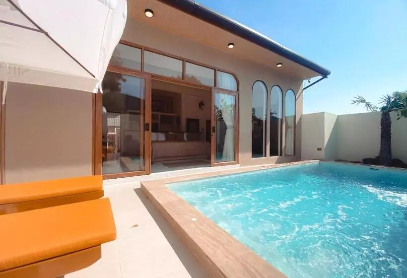 リゾートホテル Sirava Kohlarn   สิราวา เกาะล้าน