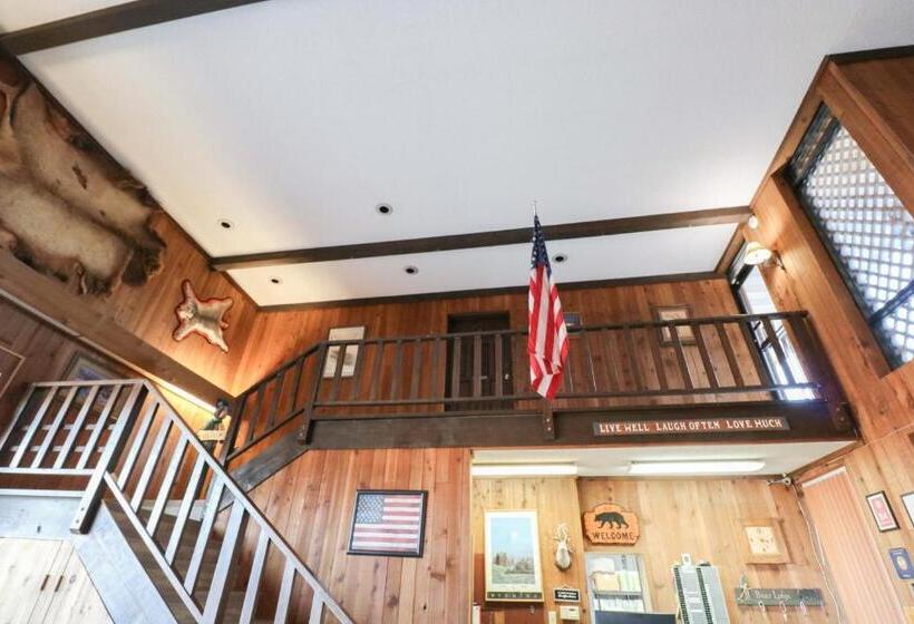 Bear Lodge Motel