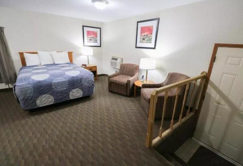 Bear Lodge Motel