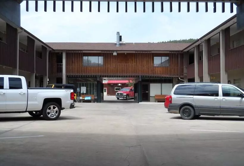 Bear Lodge Motel