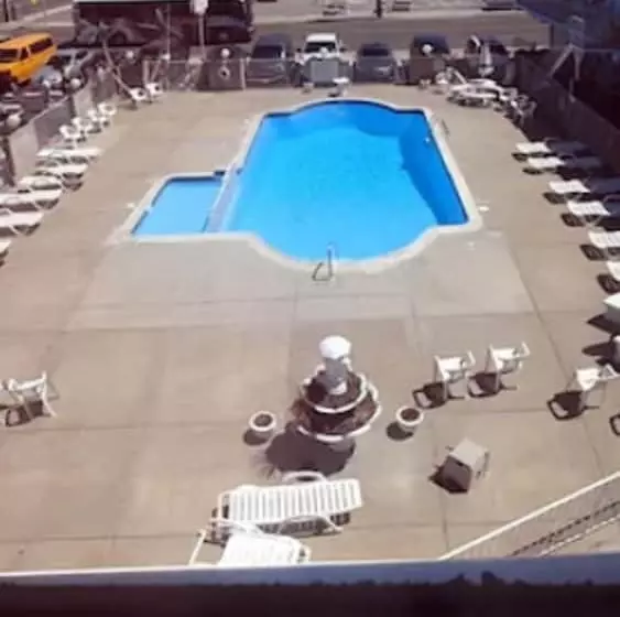 Caprice Motel   Wildwood