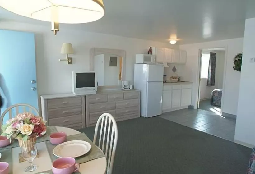 Caprice Motel   Wildwood