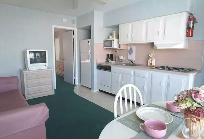 Caprice Motel   Wildwood