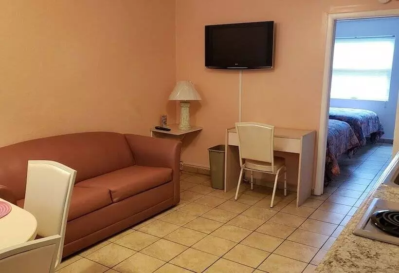 Caprice Motel   Wildwood
