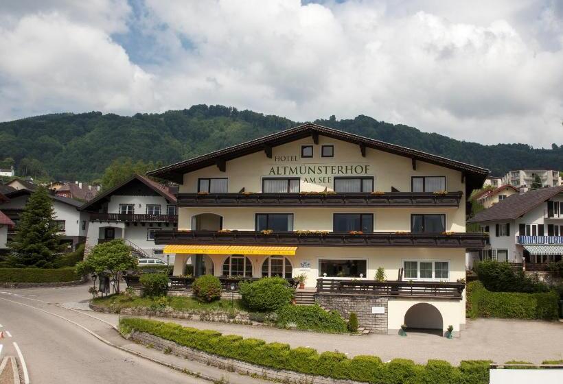 ホテル Altmünsterhof